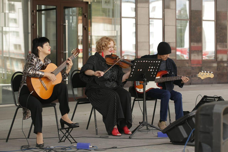 Творческий коллектив «Экспромт» выступил в рамках акции «В выходные - в «Пензаконцерт»! Творческий коллектив «Экспромт» выступил в рамках акции «В выходные - в «Пензаконцерт»!